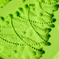 Le moins cher 😀 Czech Beads Exclusive Outils Divers Moule Silicone "Arbre De Noël Cadeaux, Fleur Cabochon," 8 × 8 Cm, De Noël, Savon, Uv Résine, Polymèr 🎁 -Matériel loisirs Soldes unnamed file 596